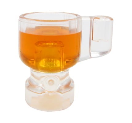 Accéder au produit Tasse LEGO avec boisson orange / bière