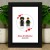 Personalisierte LEGO® Figuren – Paar im Rahmen (Herz-Hintergrund) – personalisiertes Geschenk zum Valentinstag und Jahrestag