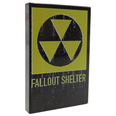 Custom LEGO - Tablica Fallout Shelter - customowy nadruk na czarnej  na płytce LEGO® (2x3) od Extra Extra Bricks