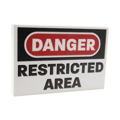 Custom LEGO - Tablica ostrzegawcza Restricted Area - customowy nadruk na płytce LEGO® (biała, 2x3) od Extra Extra Bricks