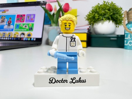 Personalizowana figurka LEGO® Dentysta / Stomatolog – przykład personalizacji 2