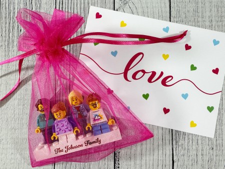 Personalisierte LEGO® Figuren Familie / Freunde - Geschenkverpackung