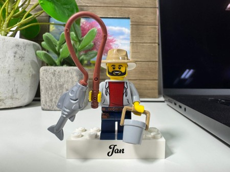 Figurine LEGO® personnalisée pêcheur – exemple de personnalisation 2
