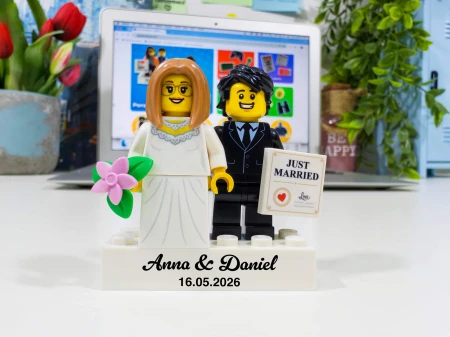 Personalizowane figurki LEGO® Młoda Para - przykład personalizacji 3