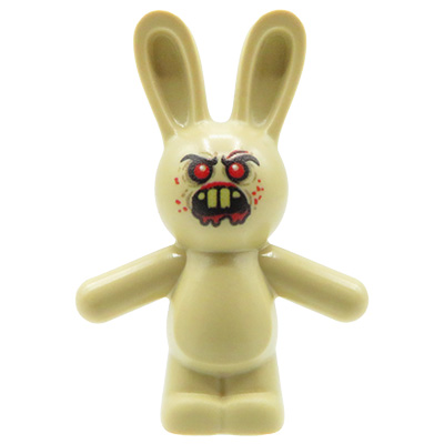 Figurka LEGO custom - wściekły królik w kolorze beżowym, wkurzona mina, czerwone oczy, wyszczerzone zęby i ślady krwi na buzi.