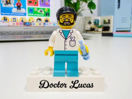 Personalizowana figurka LEGO® Dentysta / Stomatolog - przykład personalizacji 2