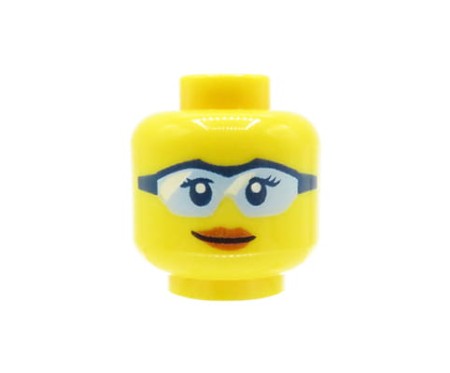 Głowa figurki LEGO w kolorze żółtym, damska, jasnoniebieskie okulary w czarnych oprawkach, rzęsy, brzoskwiniowe usta, delikatny uśmiech.