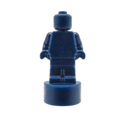 LEGO trofeum / statuetka / figurka w kolorze ciemnym niebieskim