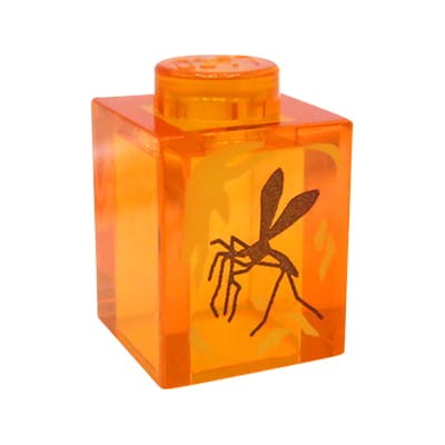 LEGO komar w bursztynie.