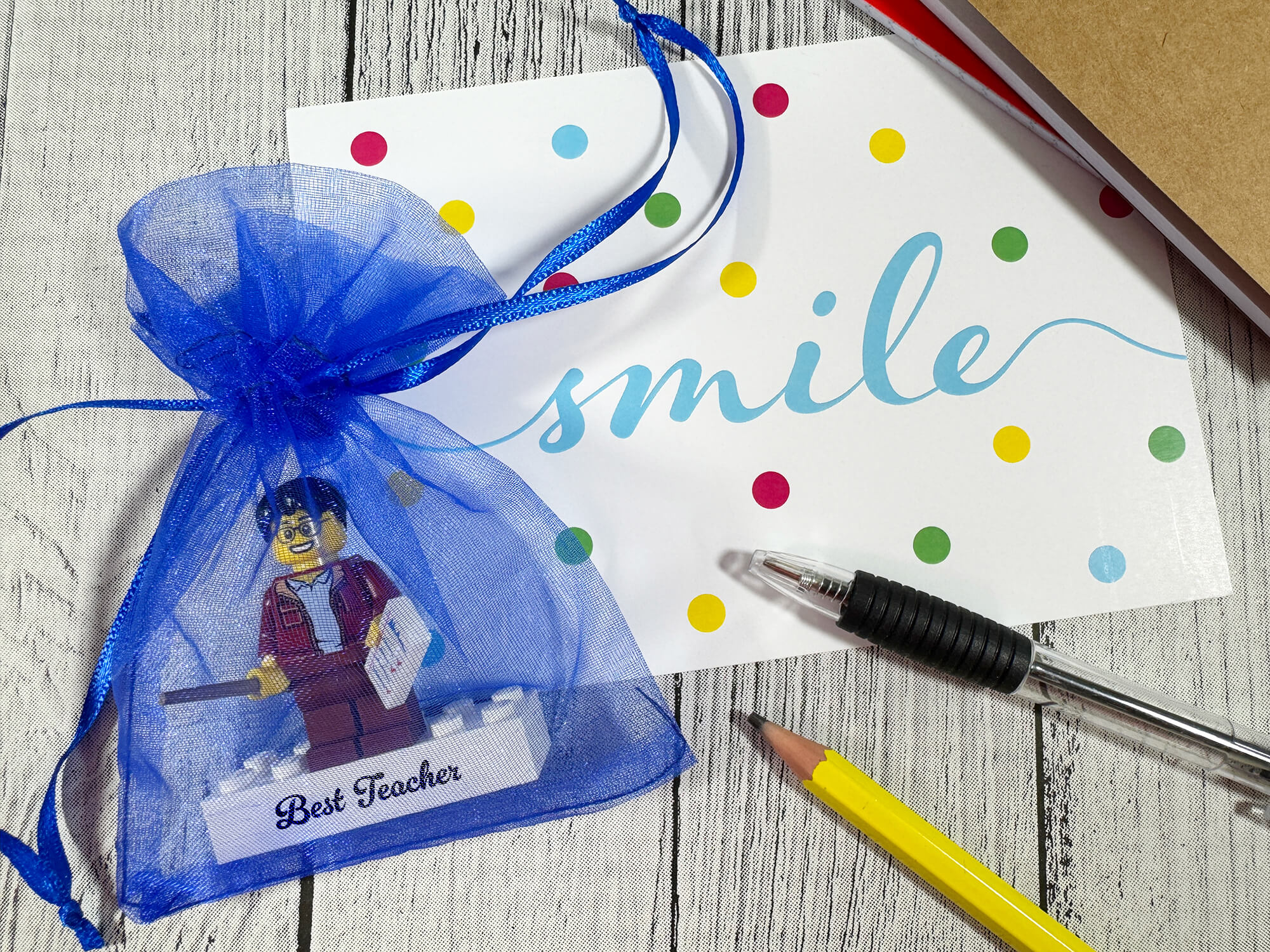 Figurine LEGO® personnalisée enseignant - emballage cadeau