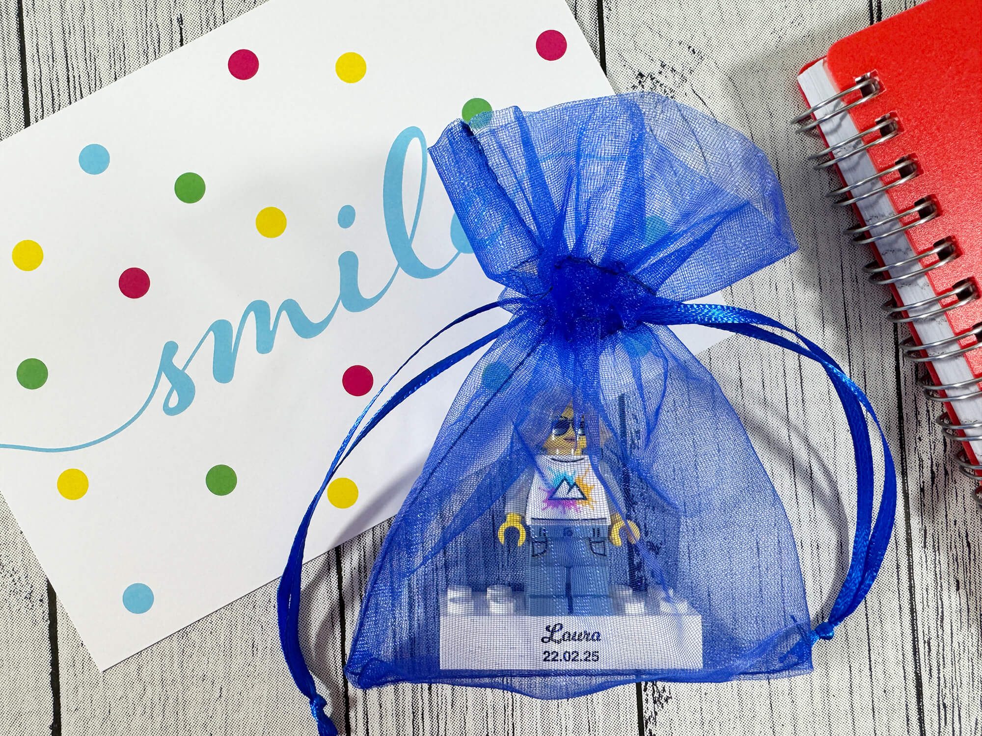 Figurine LEGO® personnalisée avec votre texte sur une brique – emballage cadeau